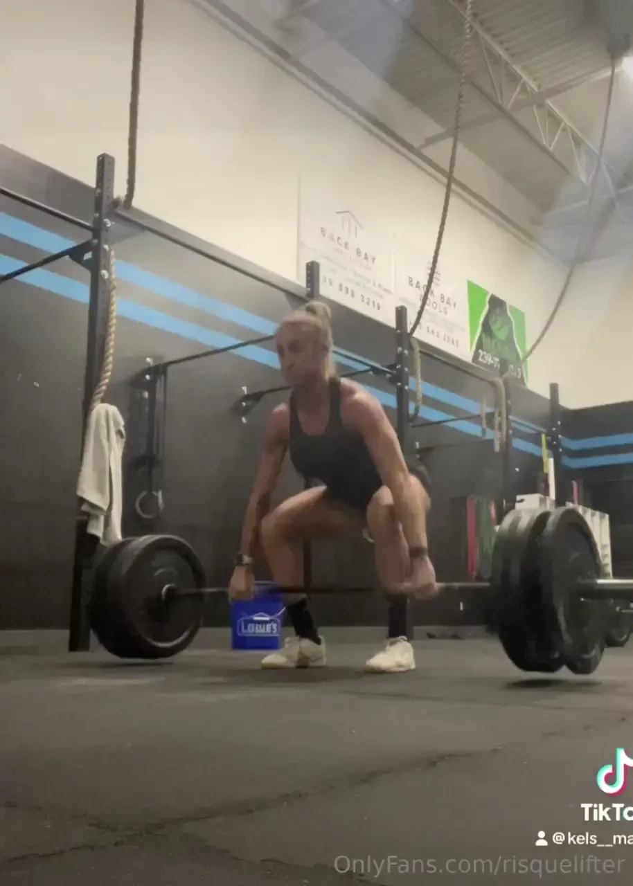 I ll switch it up here s me lifting semi heavy shit 