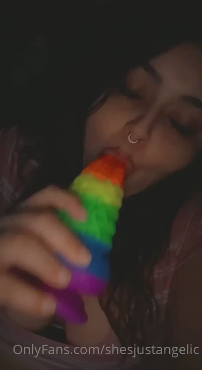 New contenr coming soon with my rainbow kraken toy https onlyfans com 