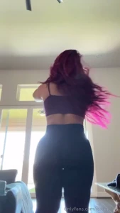 Roxxy1895 part 1