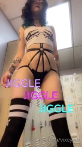 Jiggly part 104