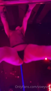 Let me drop this booty on you