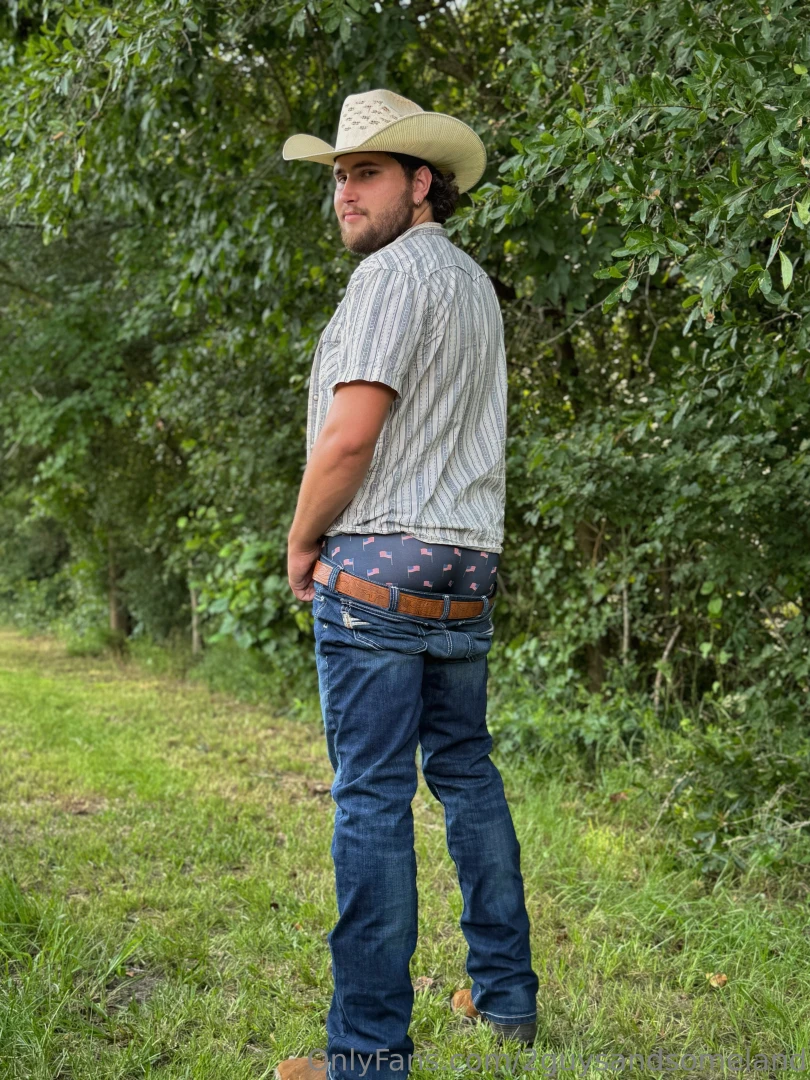 Happy 4th i hope you get your fill of hotdogs today and hopefully a part 3 