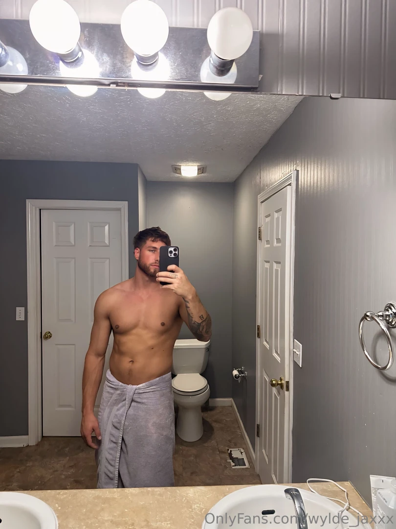 Just took off a hot shower and did something fun 