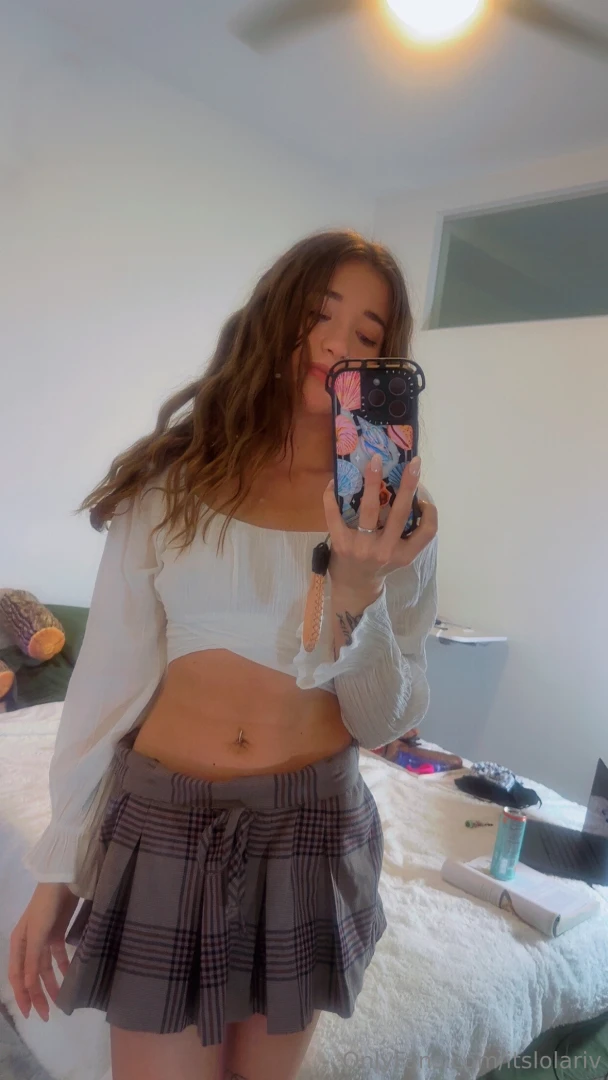 This outfit s got me feeling myself and you will too 