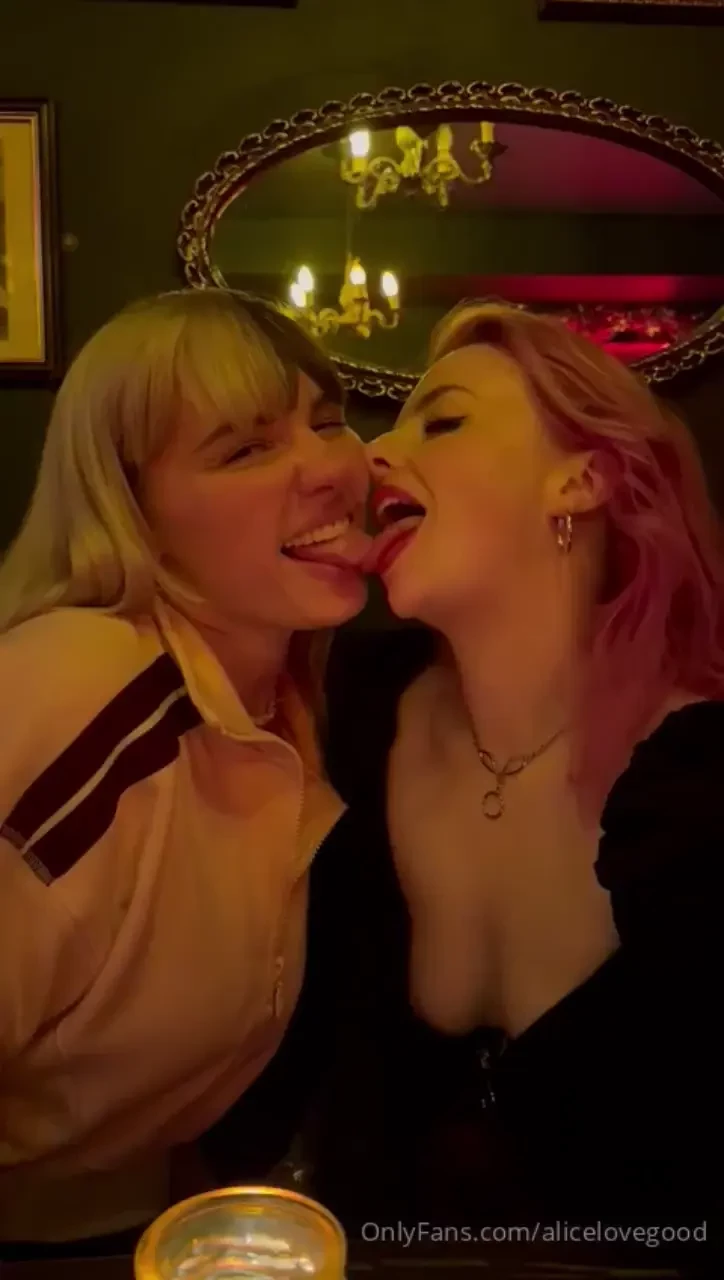 I love kissing girls part 4 