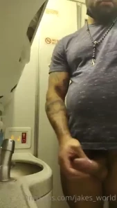 Airplane nut bust