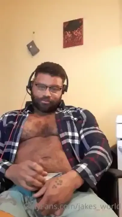 On a work call and masturbating can hear man talking 