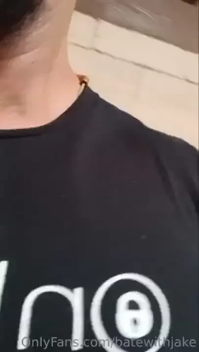 Park bathroom meat beat and cum come catch me bro 