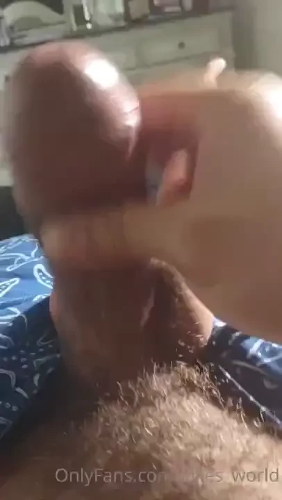 Quick cum look at those feet arch bruv 