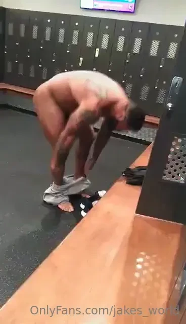 Undressing at the gym 