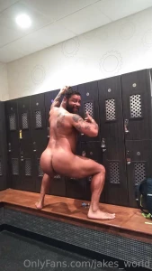 Come sniff n use my ass
