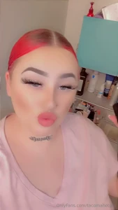 Custom content for thirsty thursday message me what u want to see