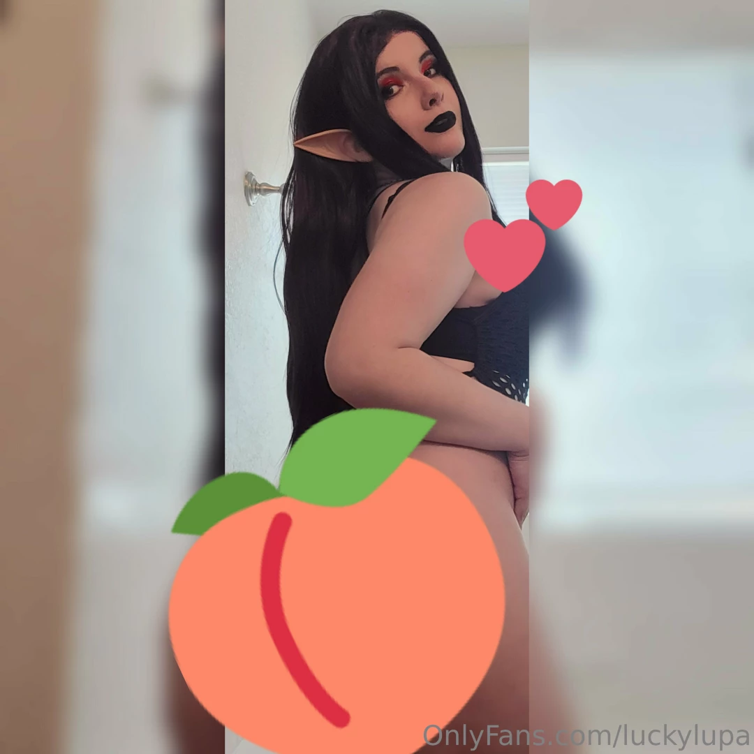 Who wants to be up close with big tall elf lady 