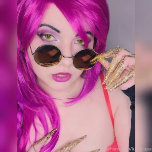 Previews of what s going into the sets for popstars evelynn
