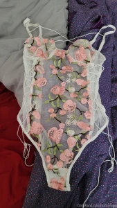 I have the perfect piece to do a shoot with sb fox ahri in it s a bit