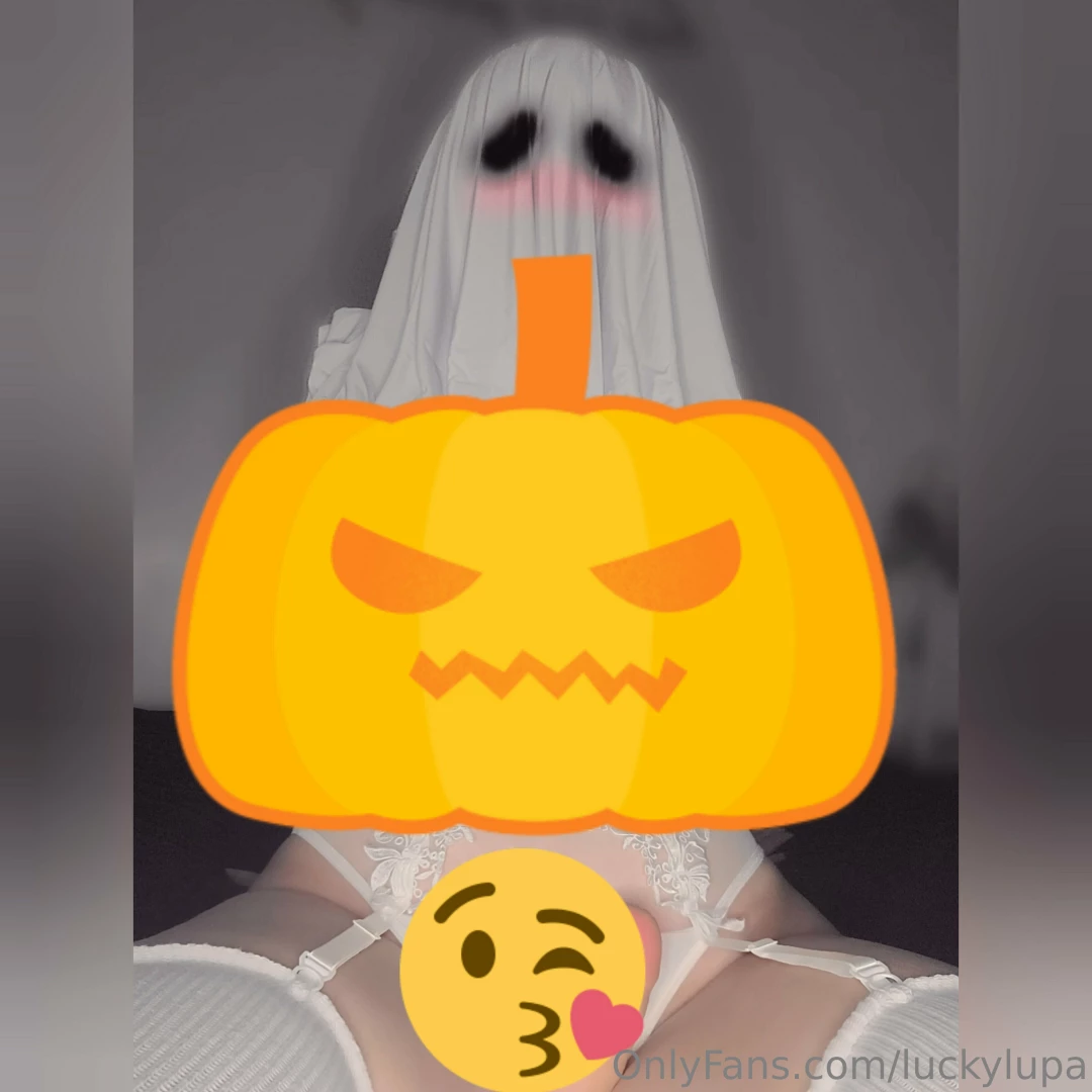 Would you fuck a ghost happy halloween a little late but here y all go 