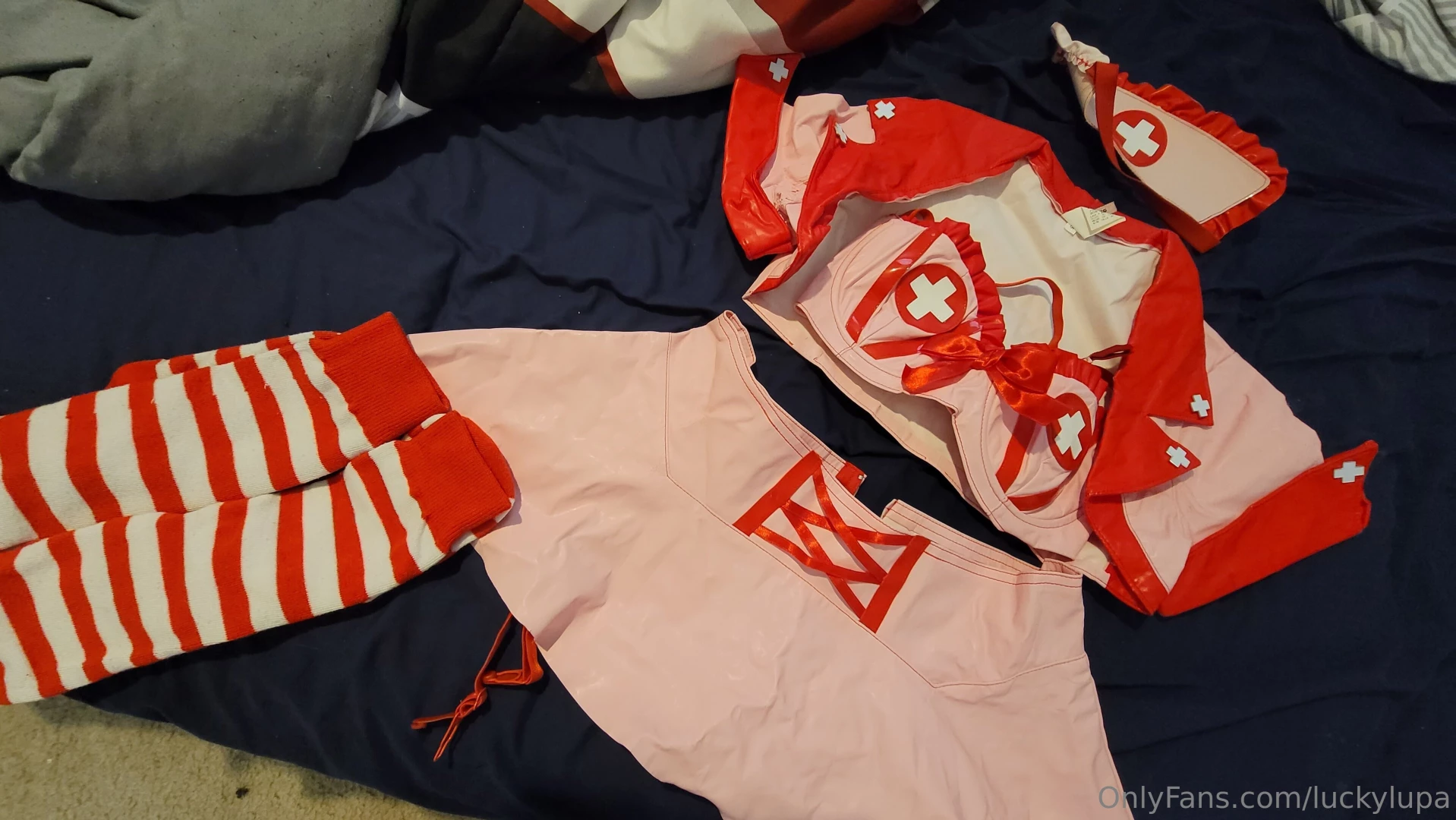 Mmkay hear me out nurse 2b for valentine s day because i don t have 