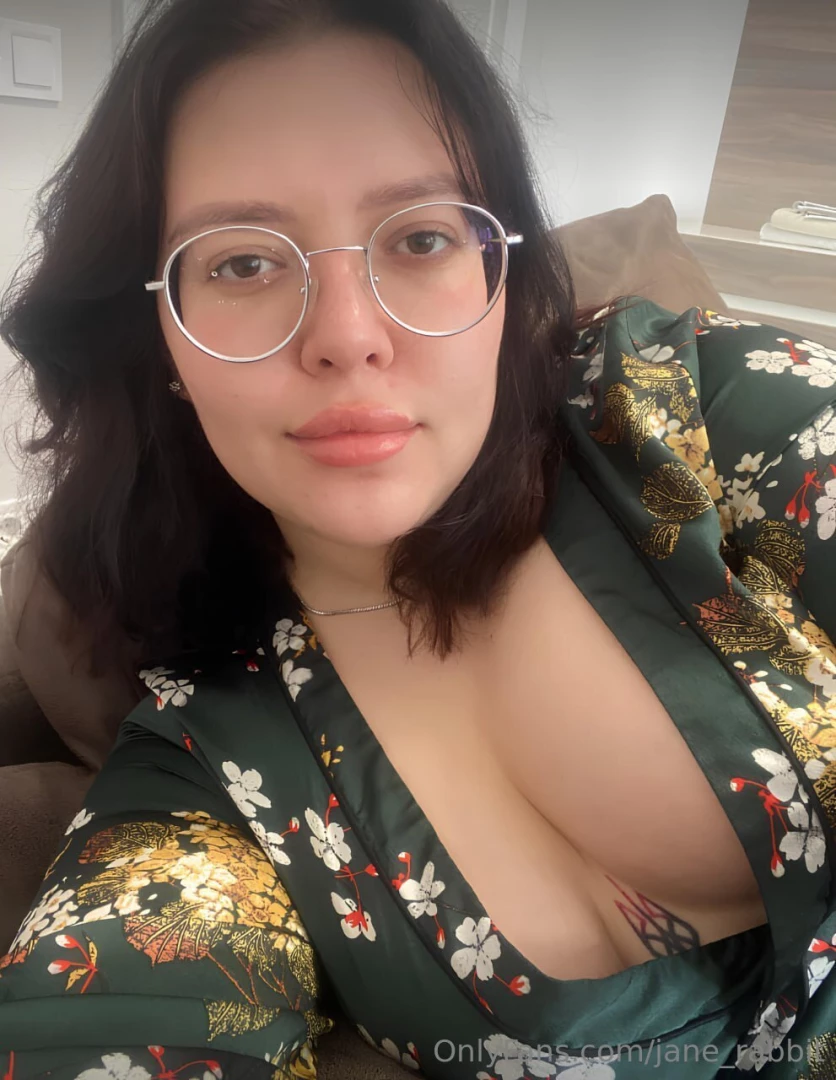 Free free free hello i m amazing alice moore i love very hot fantasies part 250 