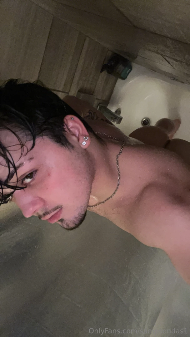 Stop looking at my eyes hehe 