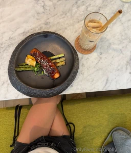 A lil life update some of u asked why i moved to hawaii so lemme tell part 1