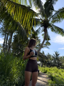 A lil life update some of u asked why i moved to hawaii so lemme tell part 2