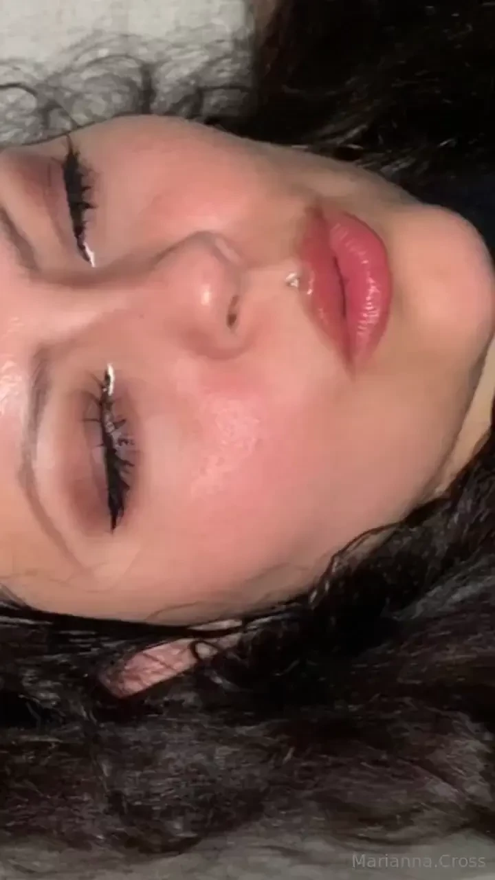 Feeling sexy this song makes me want to fuck 