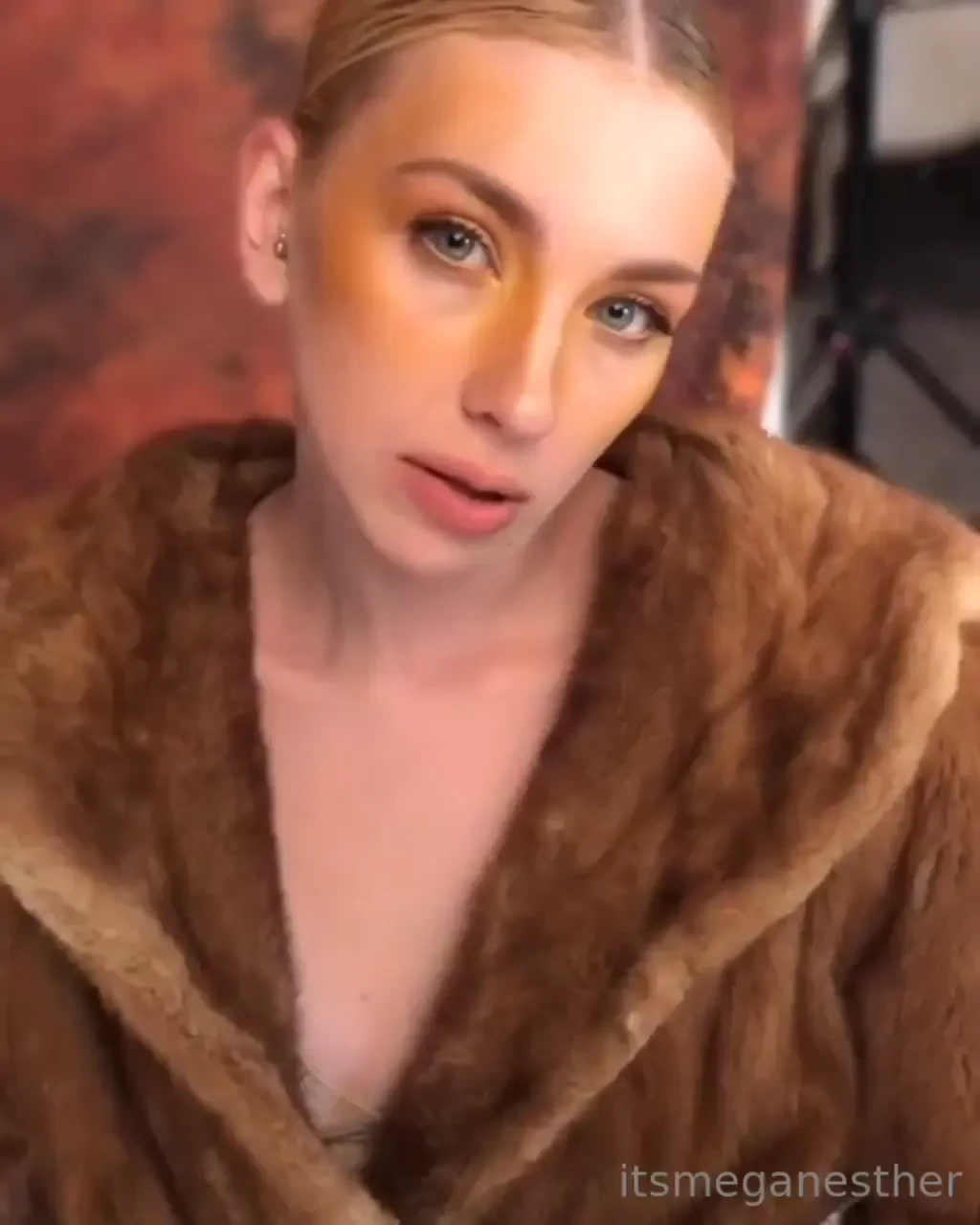 Want to see more from this lingerie photoshoot like it or comment 