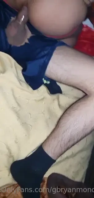 Quien dijo que solo a pelo comiendo un culito ecuatoriano 