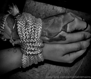 Live chats available