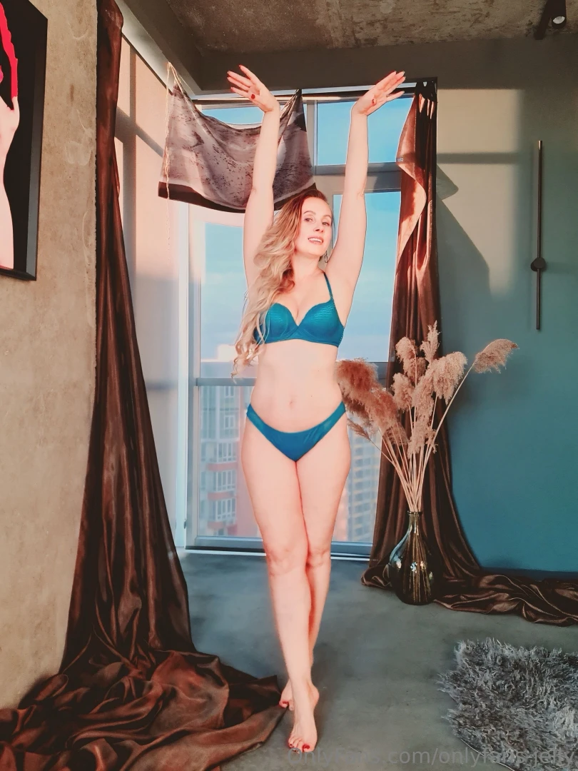 Feeling in control today and trust me you d want to be at my feet 