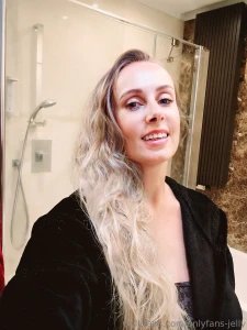 Looks like i ve caught your attention again just another day but even