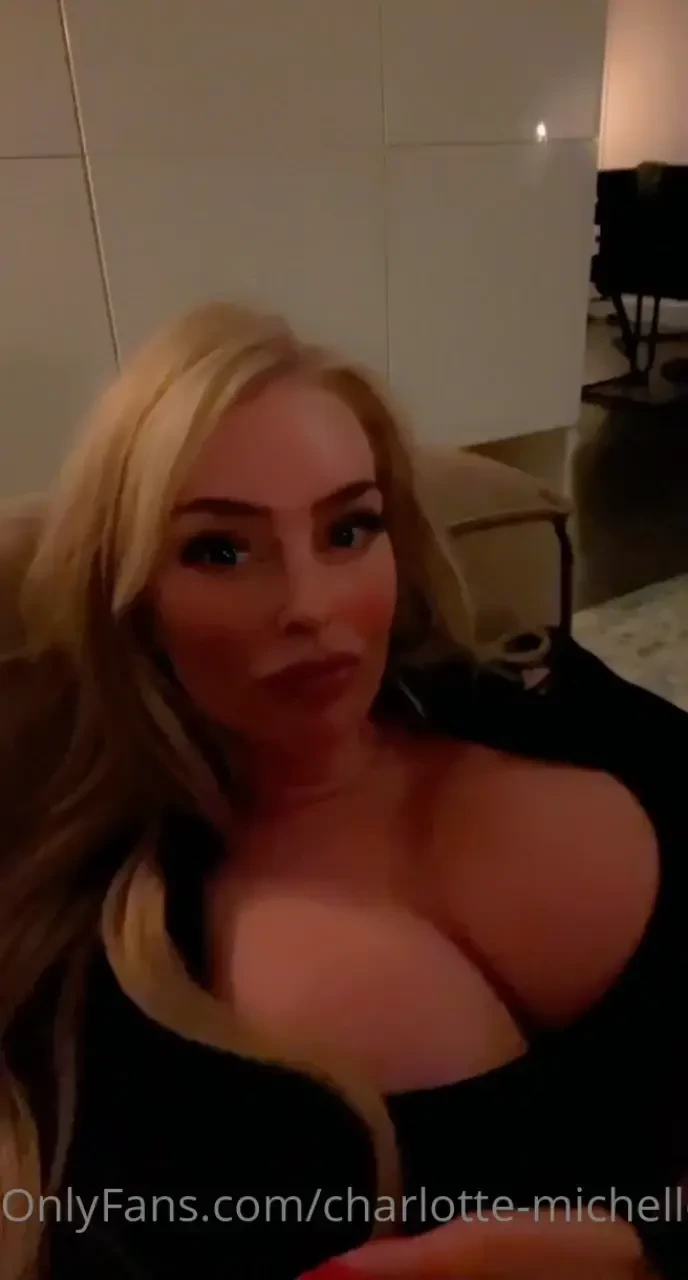 Jiggle my big boobs want to see more tip me 