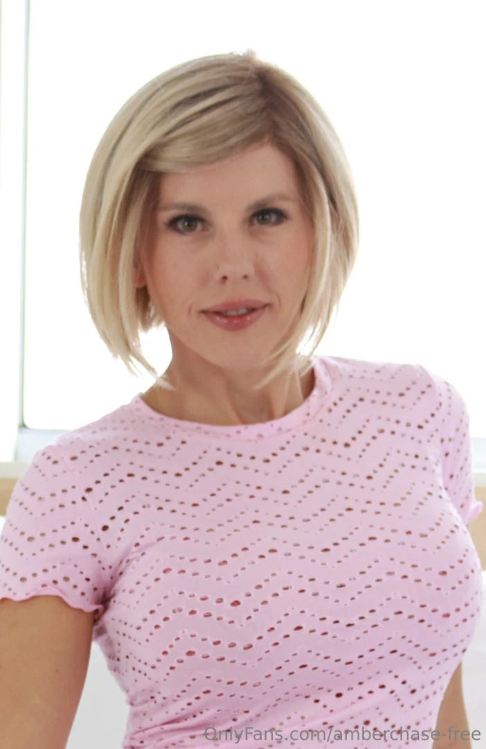 Pov you are about to fuck these two hot chicks that are on their knees 