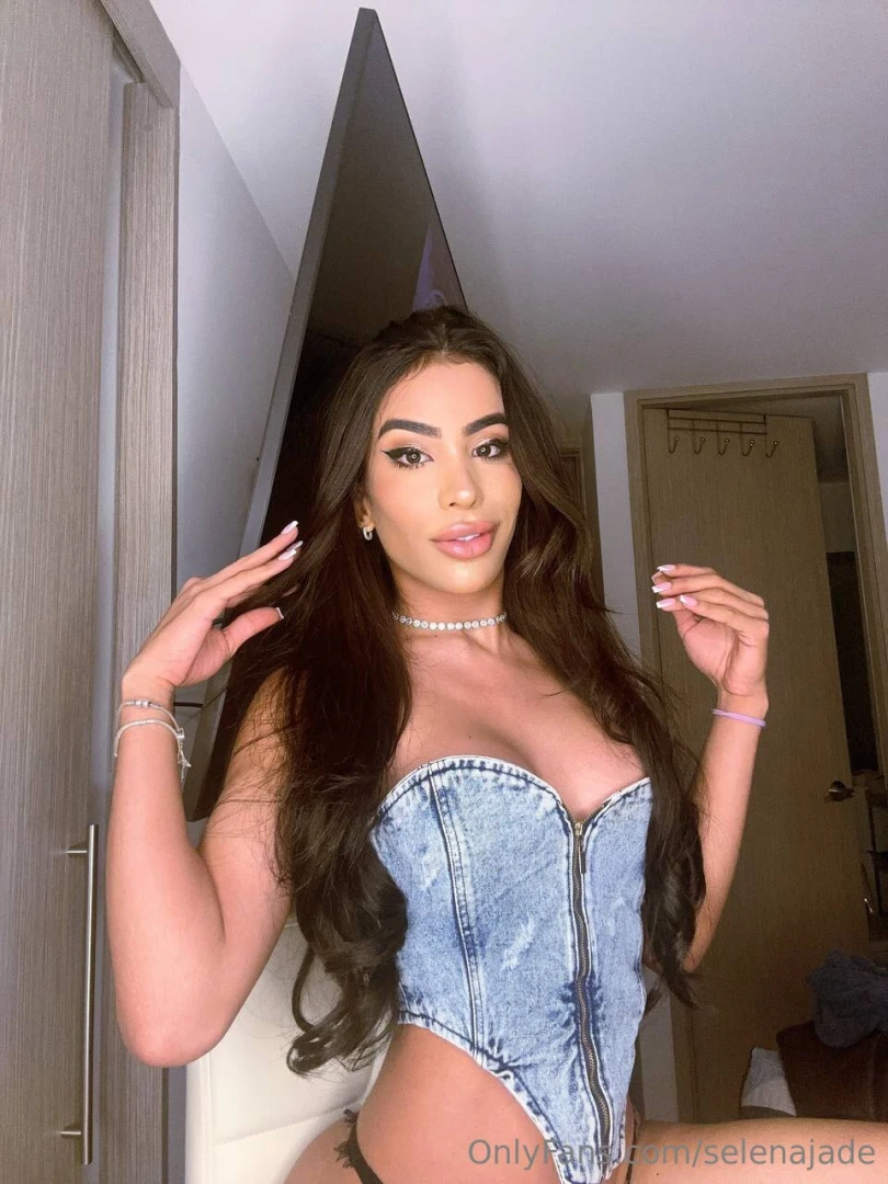 Have i got you trippin on your tongue babe 