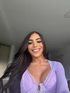 What s making you stay longer the smile or the energy