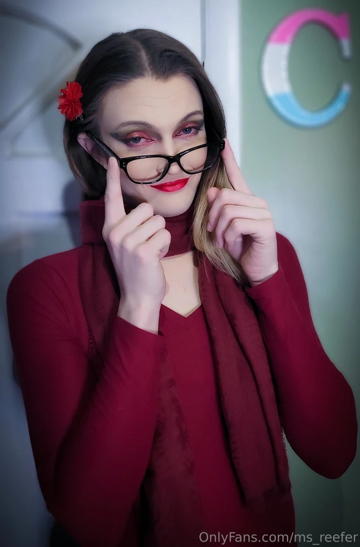 Tried my new grinch palette and wanted to do a cute look lemme know if part 7 