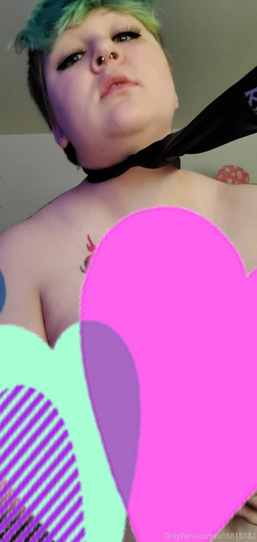 Bite my neck and pull my hair and i m putty in your hands kitten 