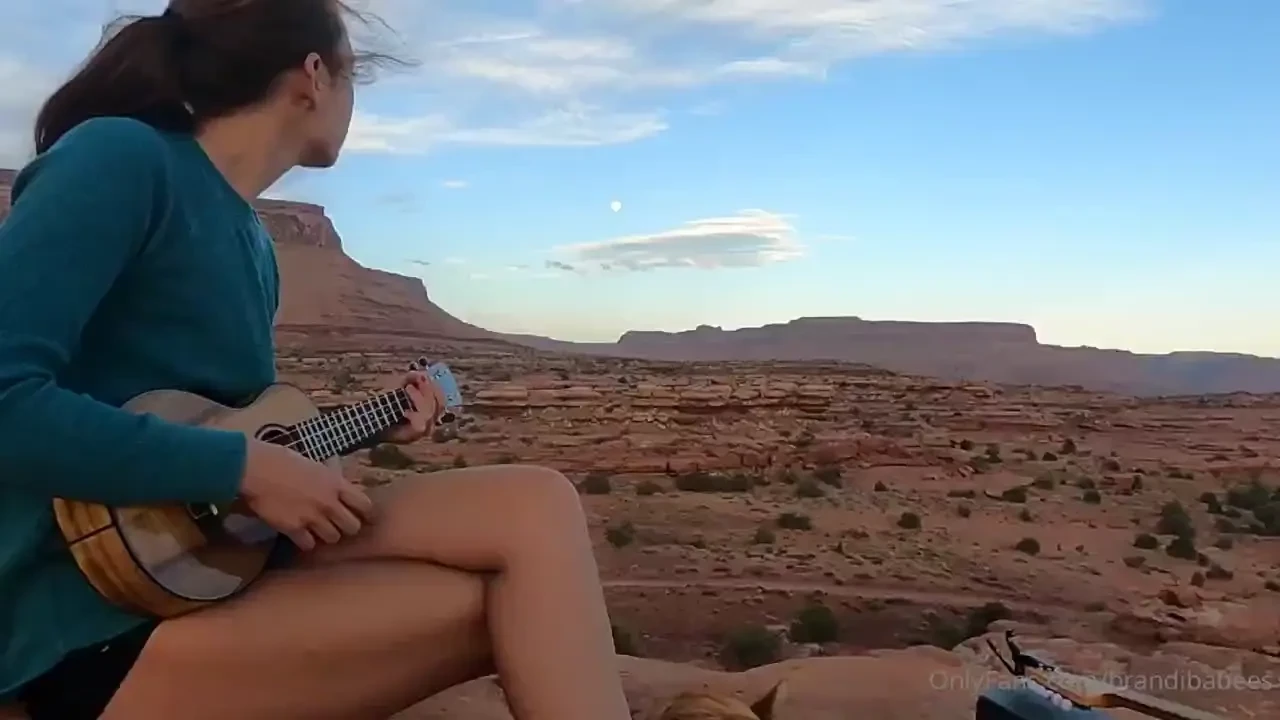 Let the music touch your soul 