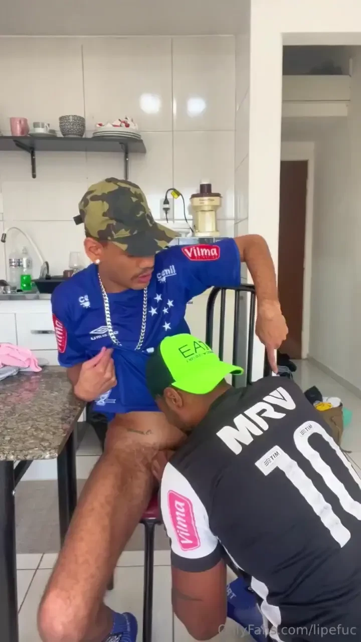 O negao atleticano me deu o rabo rick_dotado 