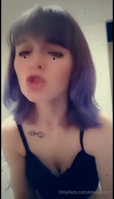 A peek at what a night in with margaritas looks like with a shortgirl 