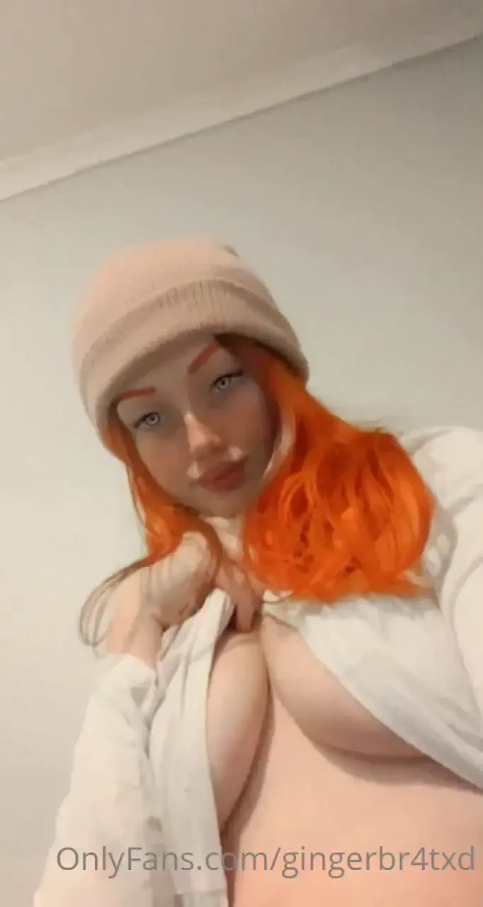 Subscribe to my main if you wanna see more xd ginger_brat 
