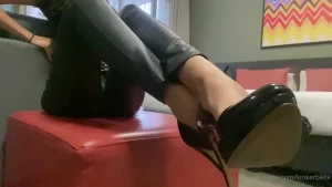 Tip if you spend your days at work day dreaming about deep-throating