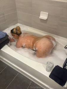 Can we do something fun together i know you want to