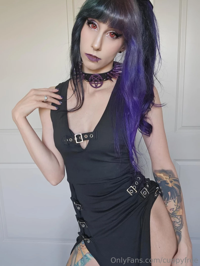 This is just a little set i did in my new forest ink dress really it s part 1 