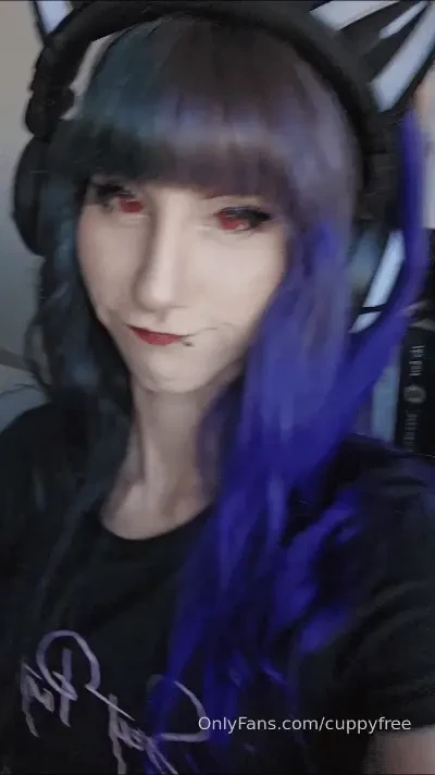 Haha i always take random clips and turn them into gifs but never post part 1 