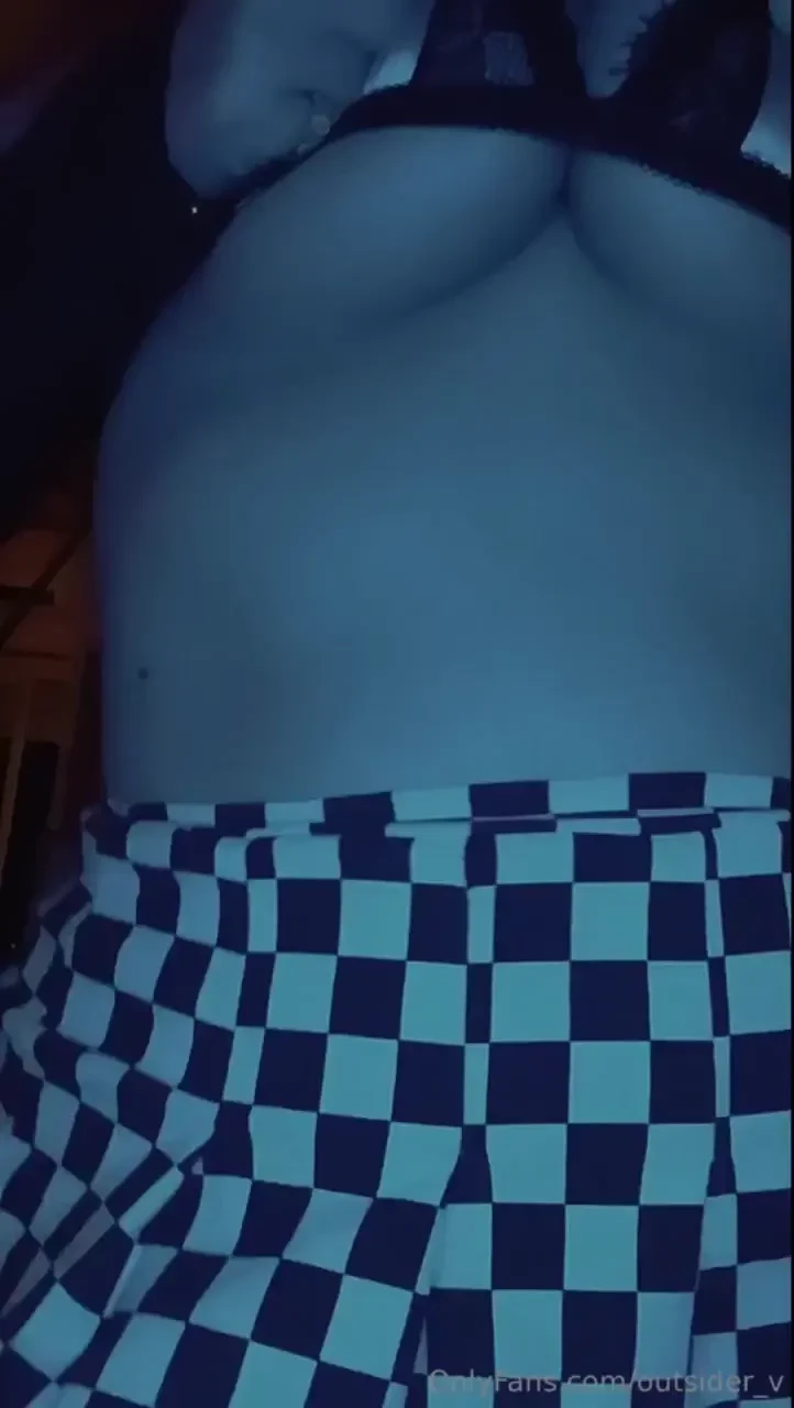 Hi baby sub to m y vip account outsidervip to whatch it complete p and 