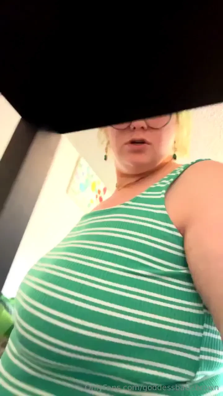 Gonna go fuck my new toys in my storage unit because i m nasty 