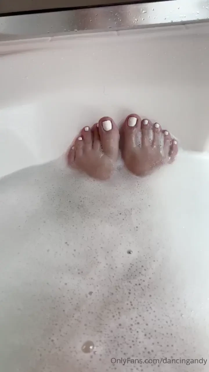 A little treat for feet toe and sole lovers 