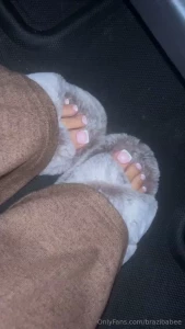 Look at my toesies should i make a video of me oiling my feet