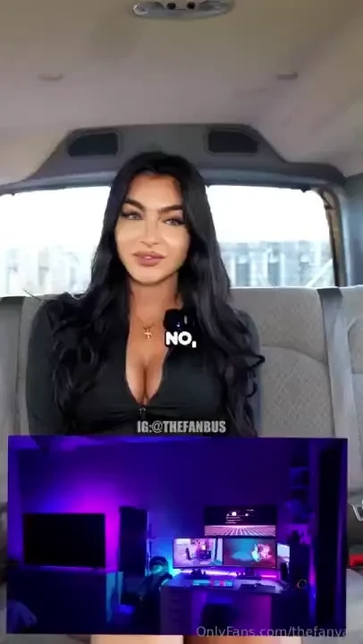 This sexy baddie came on the fanvan amp takes the cameraman s bwc amp 